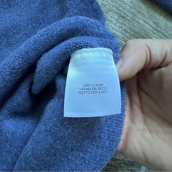 Jones New York 100% Cashmere Sweater V Neck, Blue, Women’s Medium - Picture 3 of 6